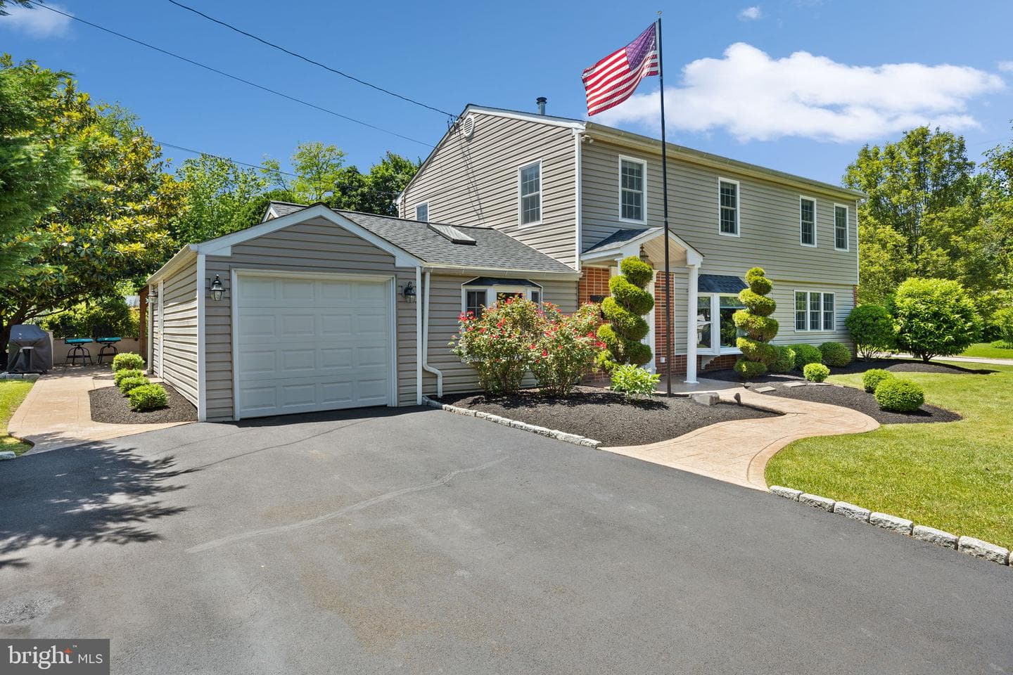 200 Virginia Road photo 2