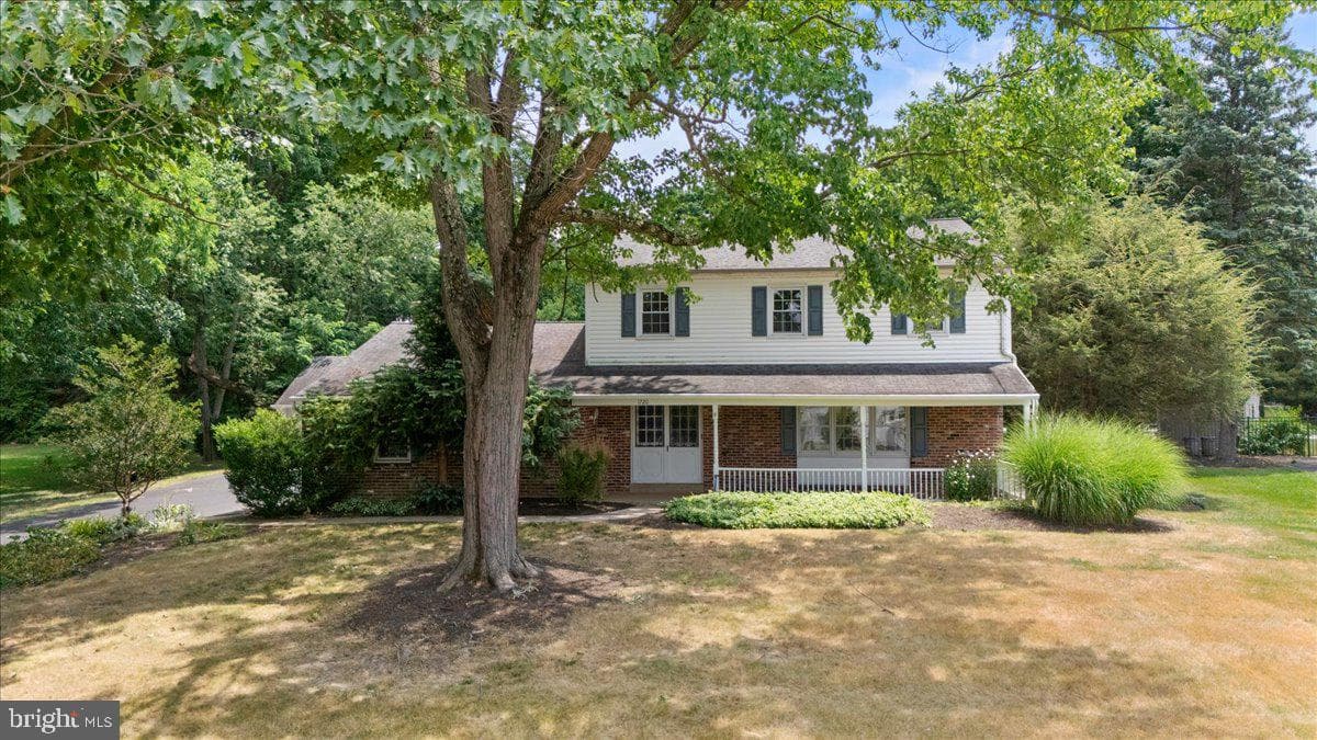 1720 Penns Lane photo 1