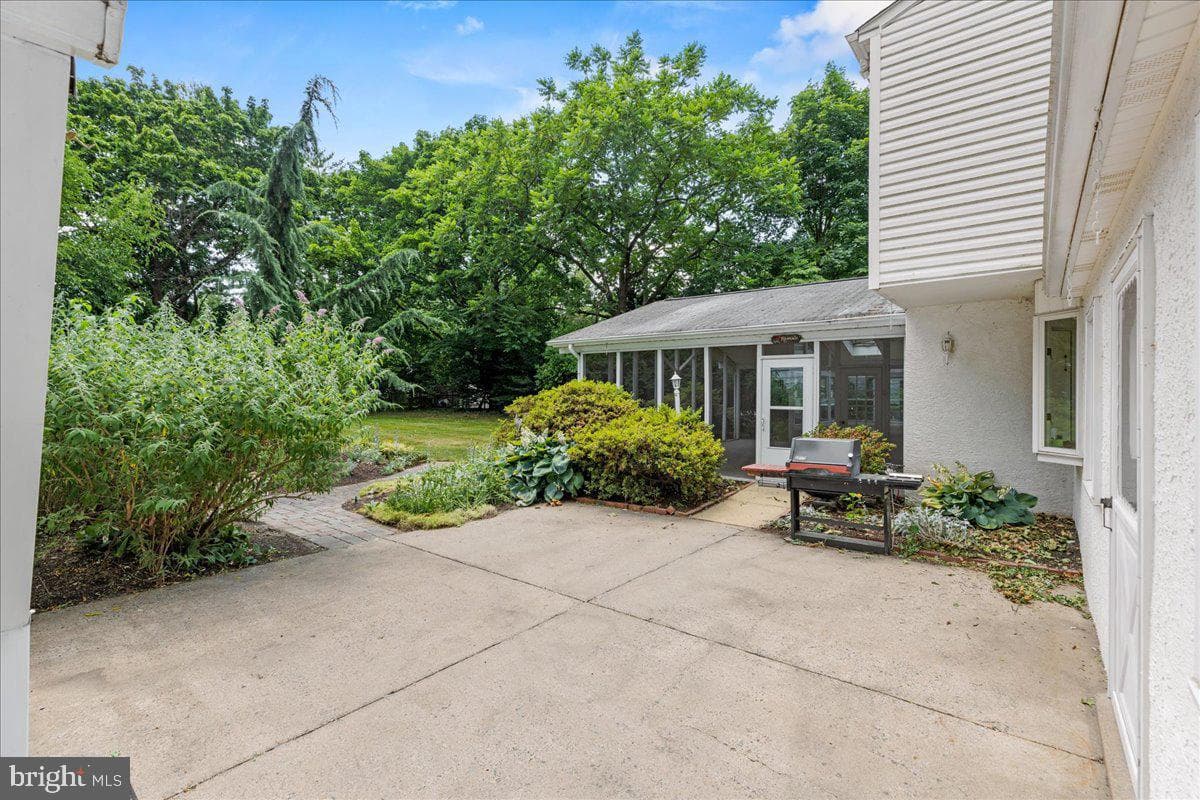 1720 Penns Lane photo 40