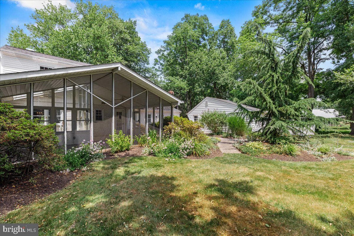 1720 Penns Lane photo 41