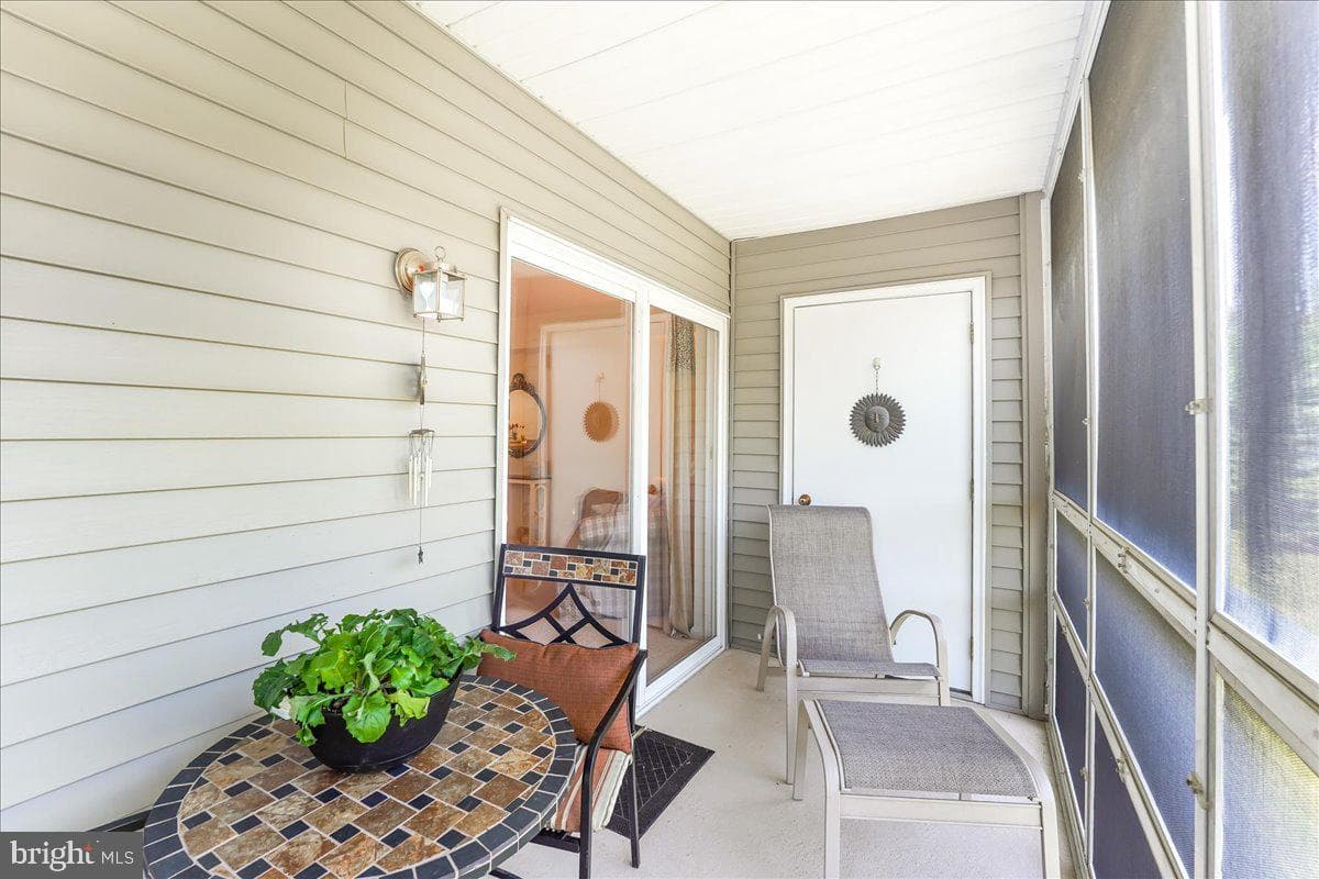 644 Brandon Road photo 8