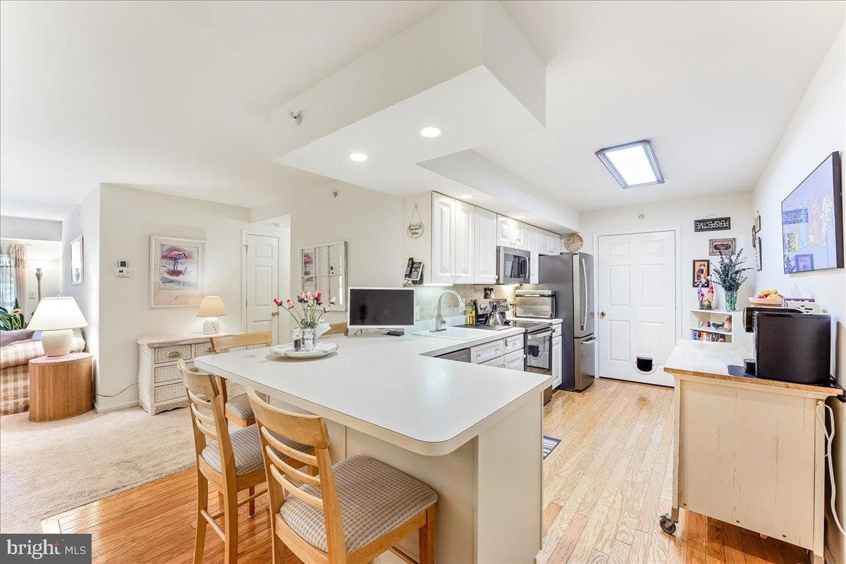 644 Brandon Road photo 9