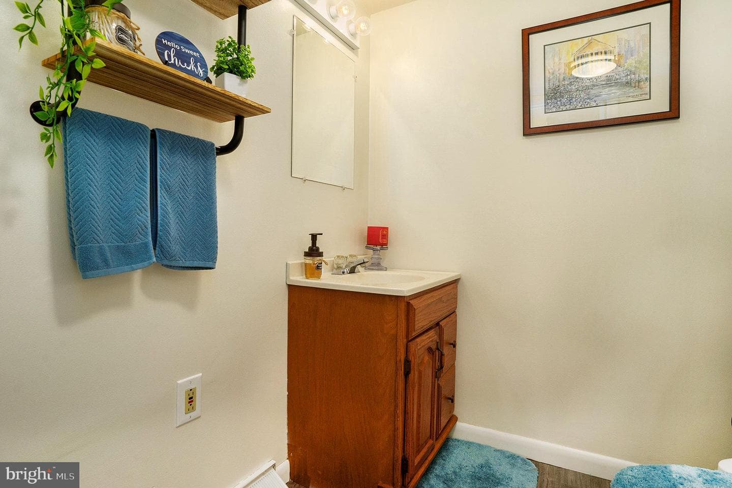 224 W Walnut photo 13