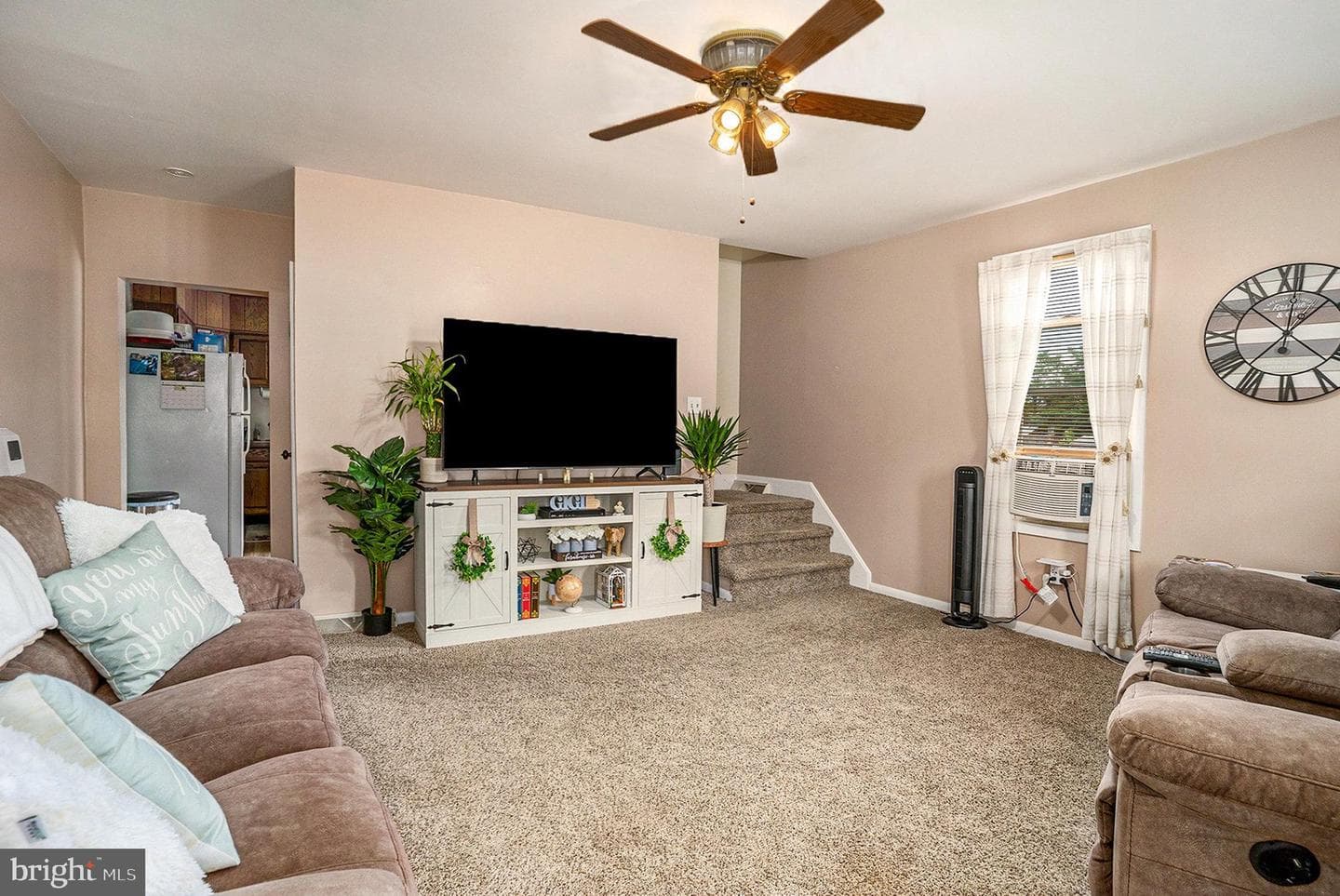 224 W Walnut photo 6