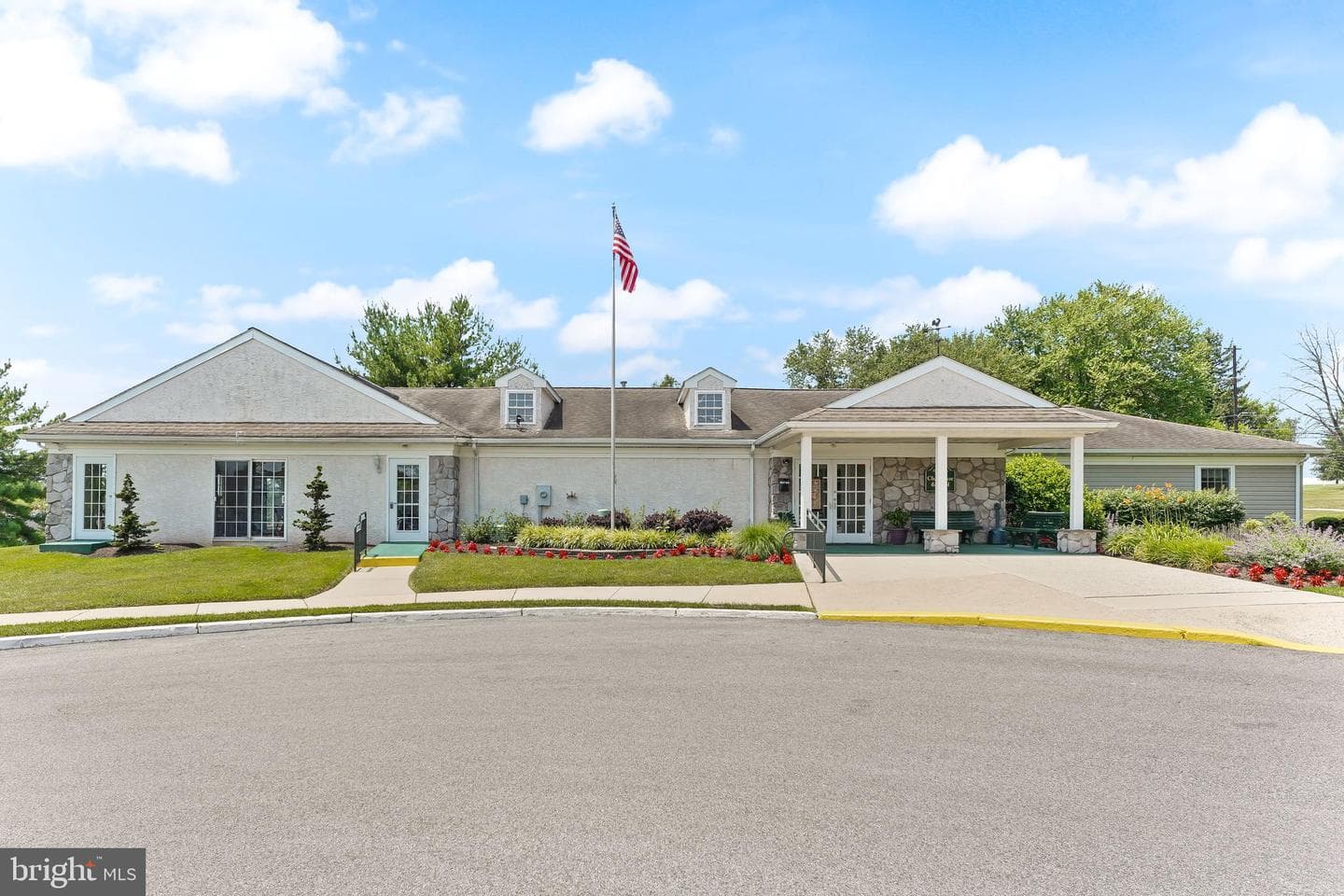 652 Brandon Road photo 22