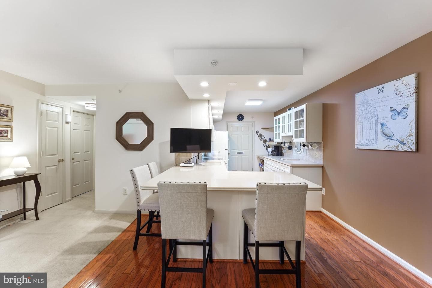 652 Brandon Road photo 6