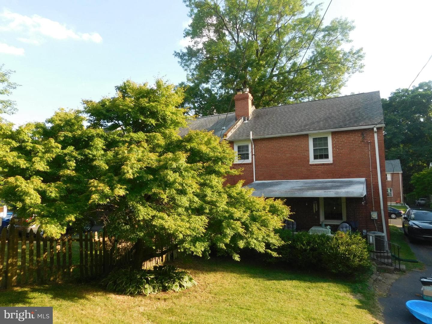 1929 Guernsey Avenue photo 2