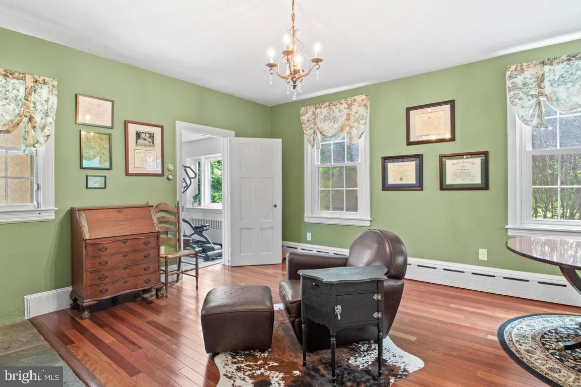 895 Summerset Place photo 11