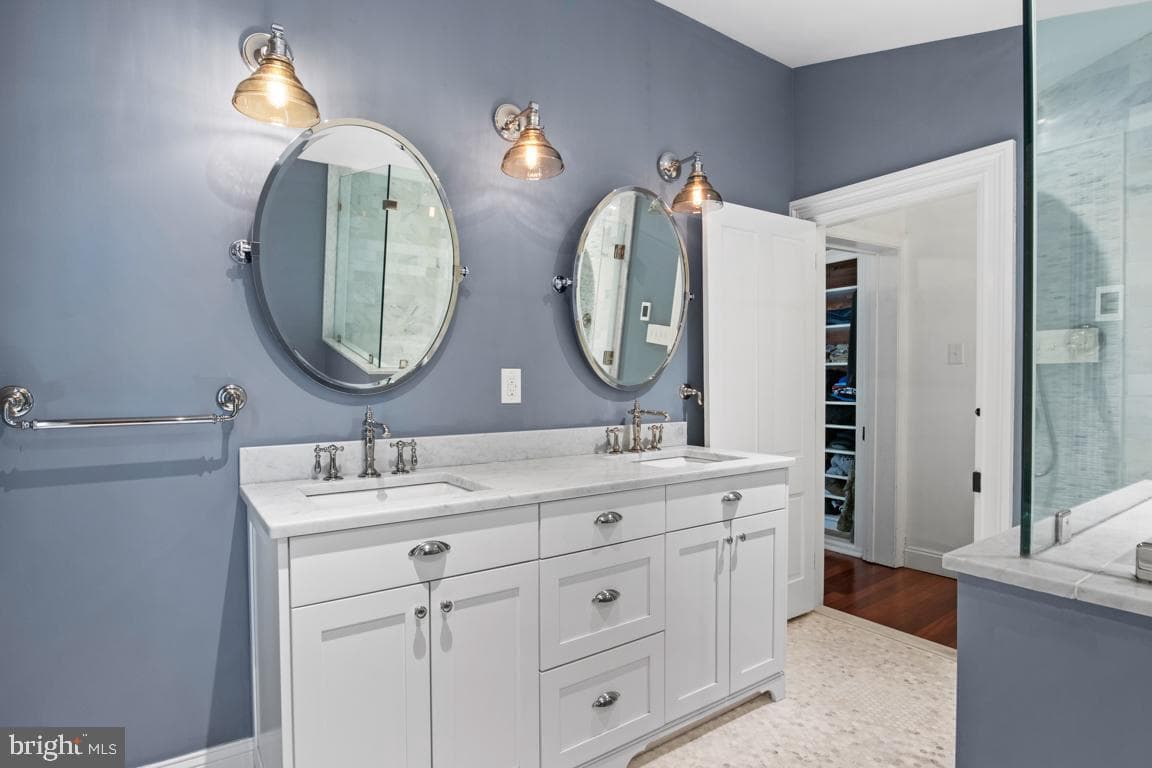 895 Summerset Place photo 24