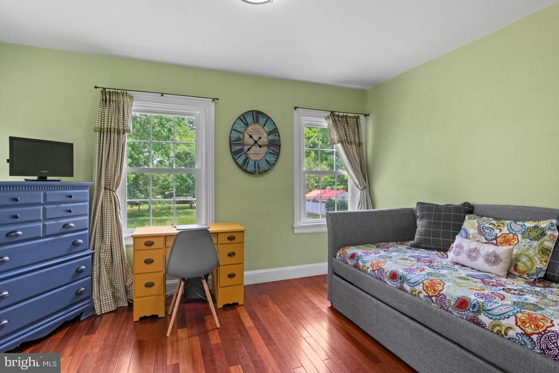 895 Summerset Place photo 29
