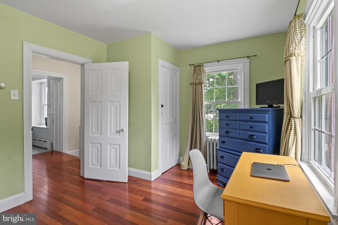 895 Summerset Place photo 30