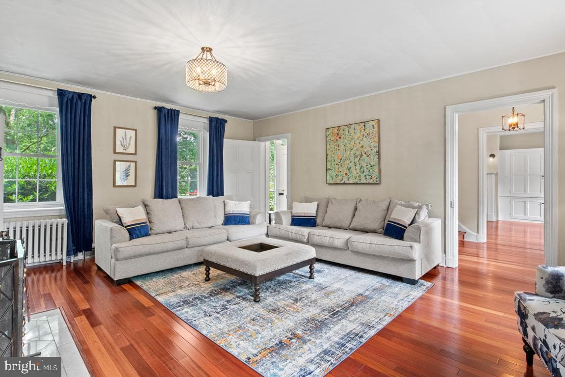 895 Summerset Place photo 7