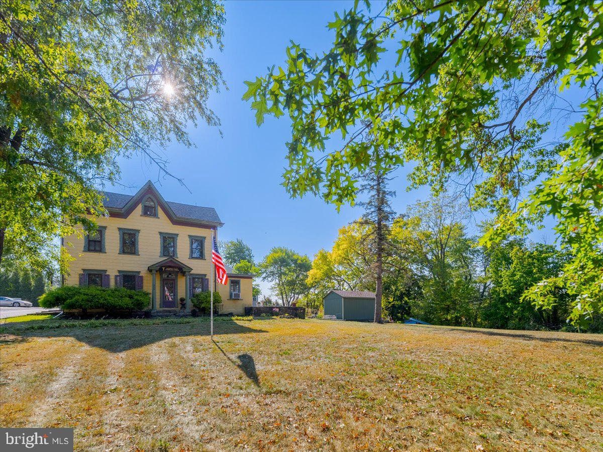 802 Collegeville Road photo 3