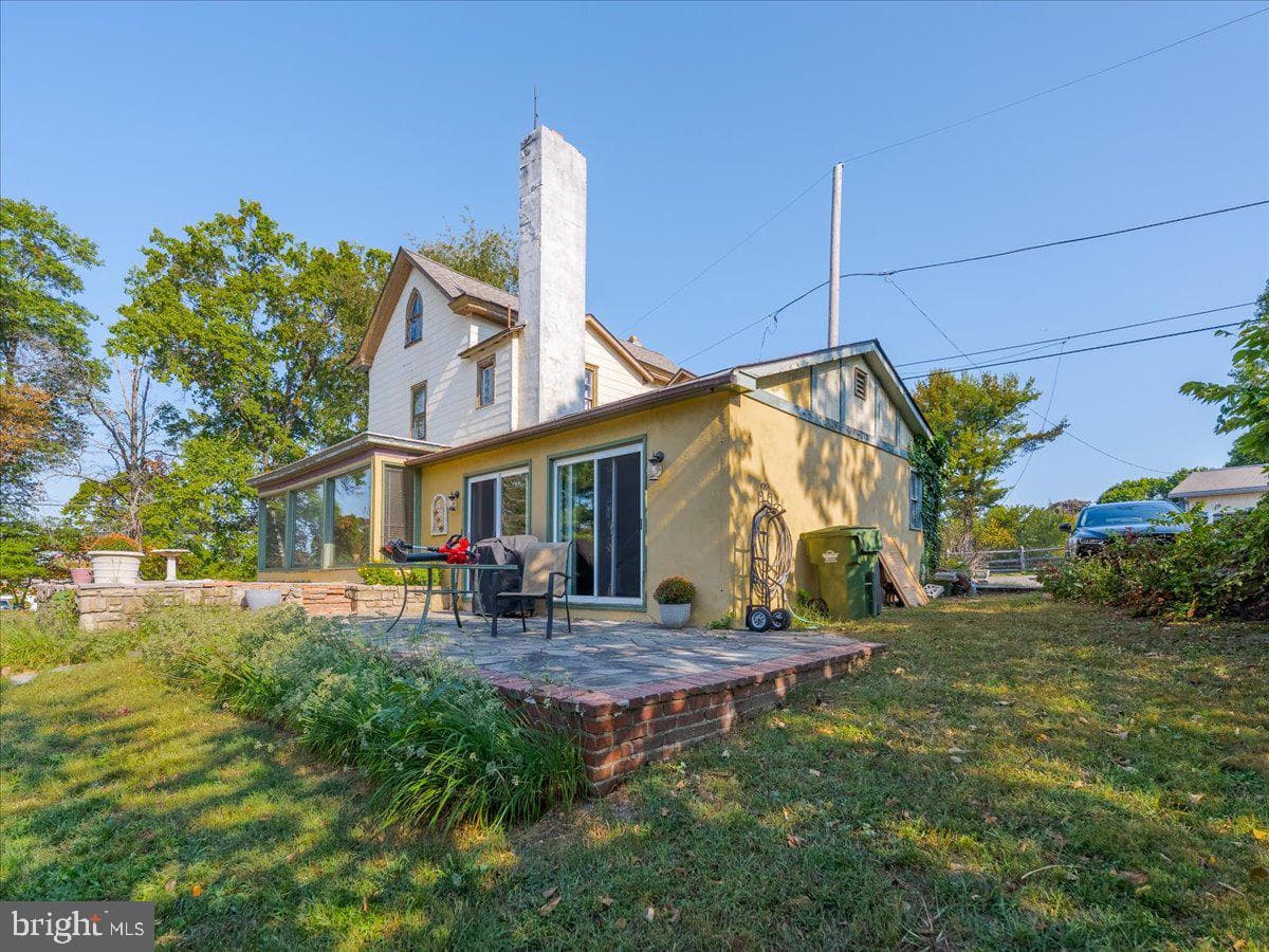 802 Collegeville Road photo 7