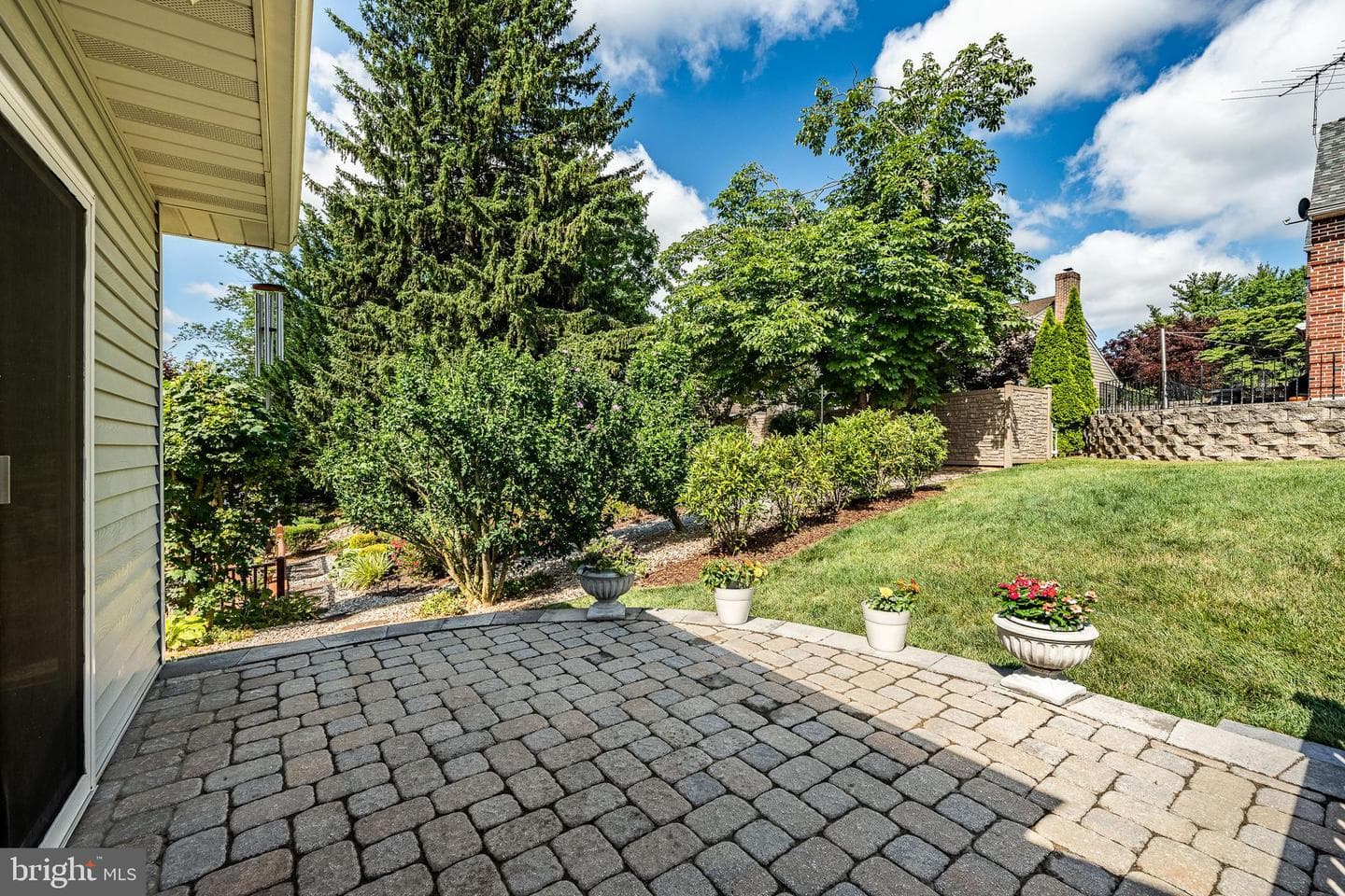 452 Burdan Drive photo 33
