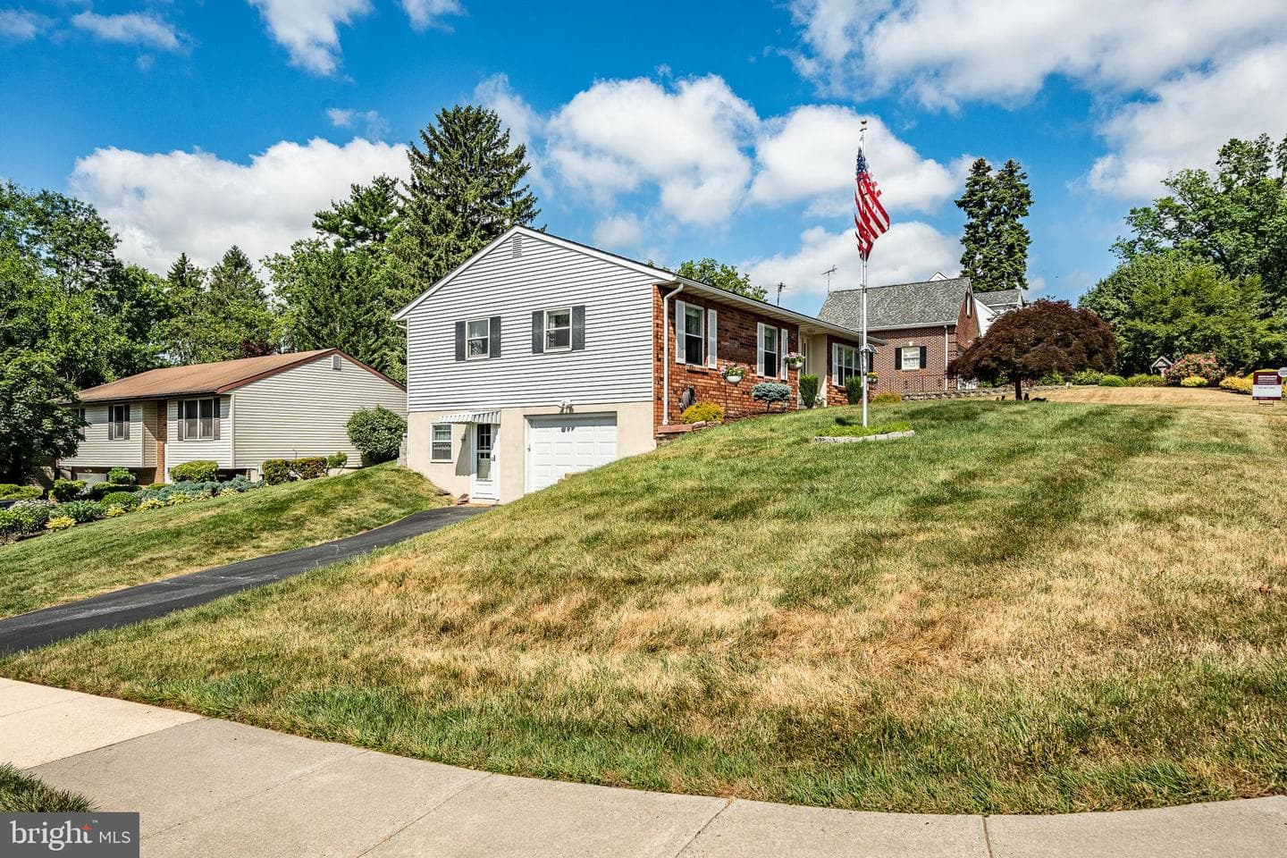 452 Burdan Drive photo 35