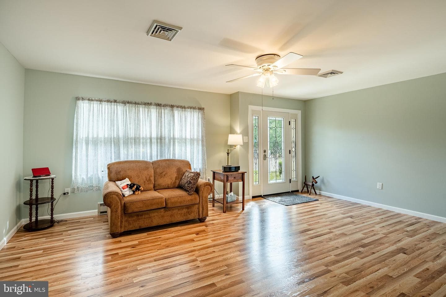 452 Burdan Drive photo 5