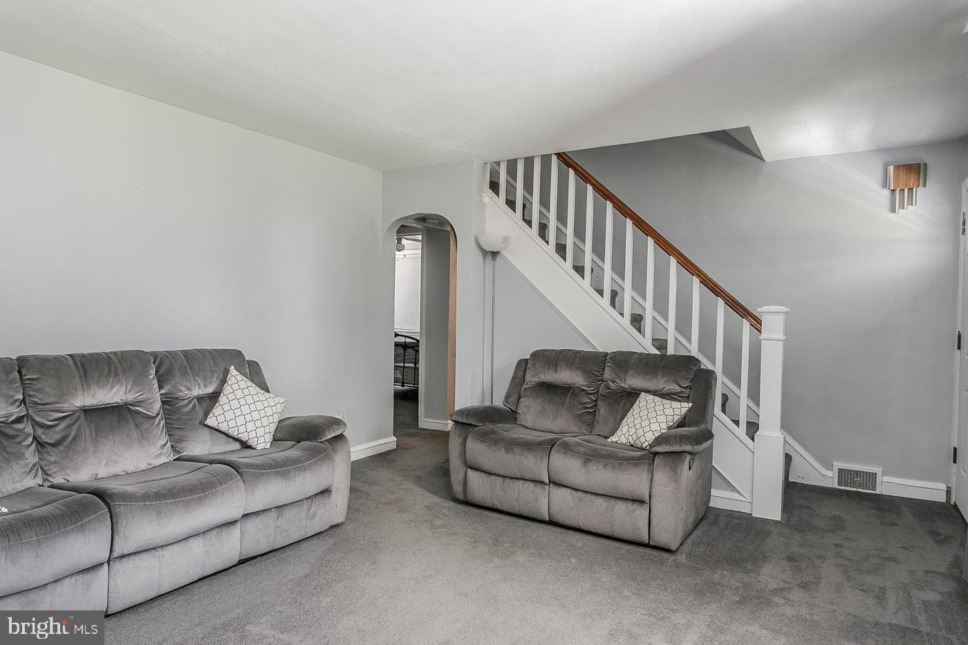 641 King Road photo 58