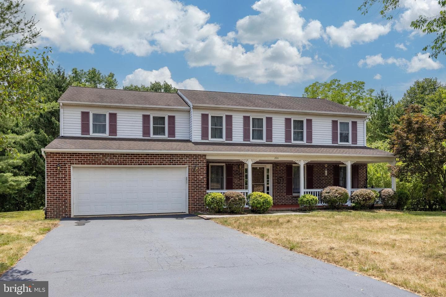206 E Buchert Road photo 1