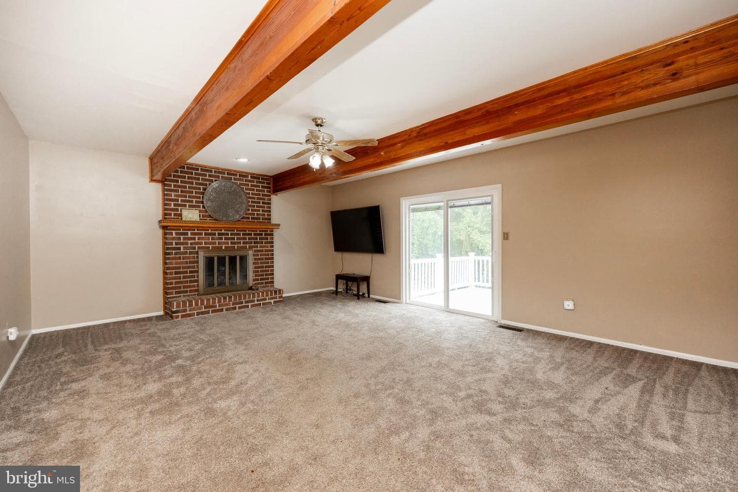 206 E Buchert Road photo 15