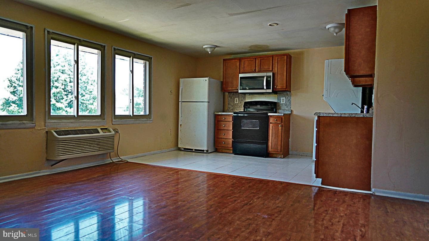 250 Tanglewood Lane #l4 photo 7