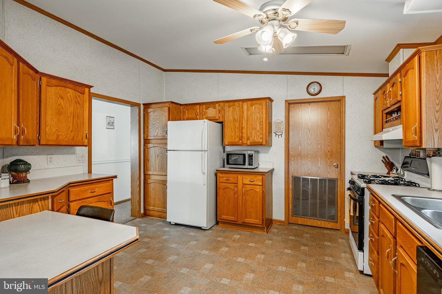 201 Birch Lane photo 12