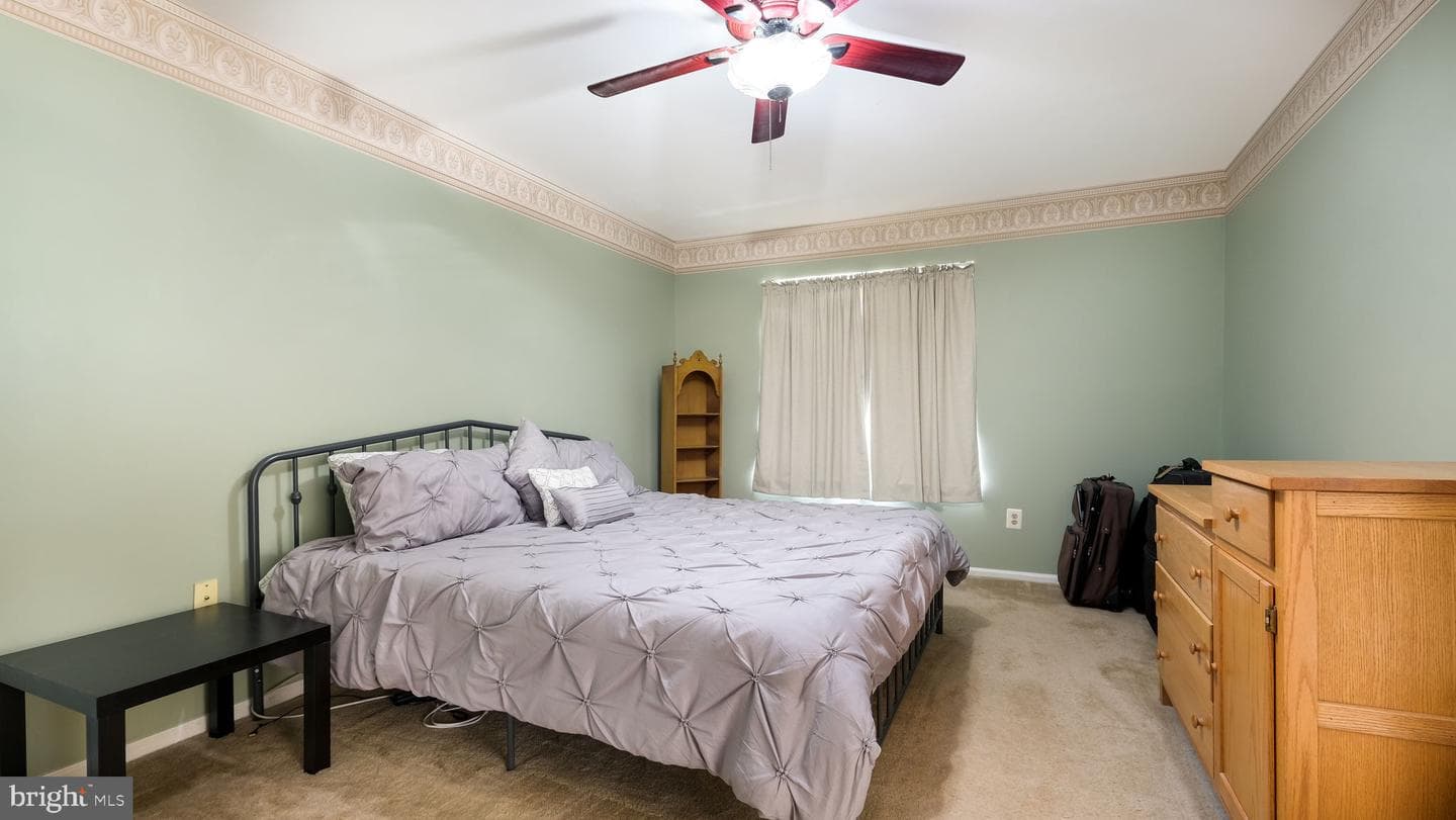 326 Pondview Drive photo 15