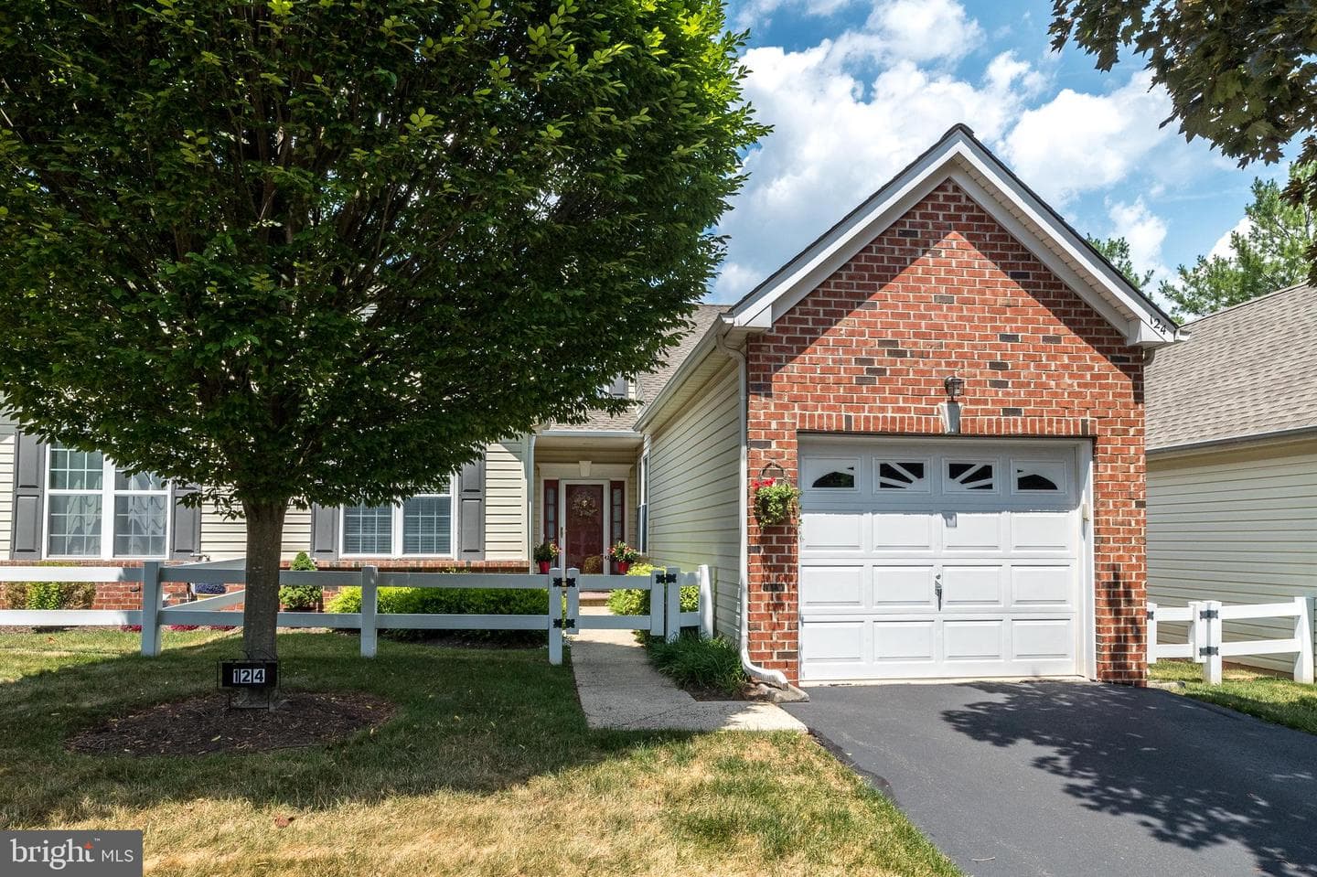 124 Wyndham Woods Way photo 1