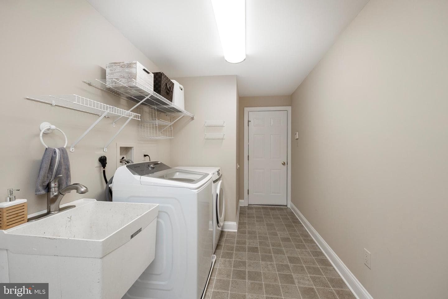 1086 Chelsea Way photo 22