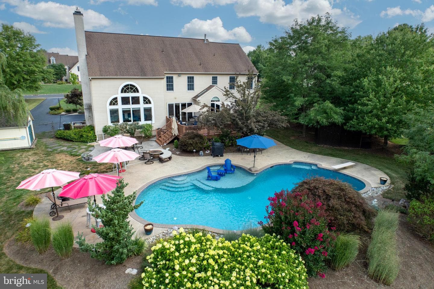 1086 Chelsea Way photo 4