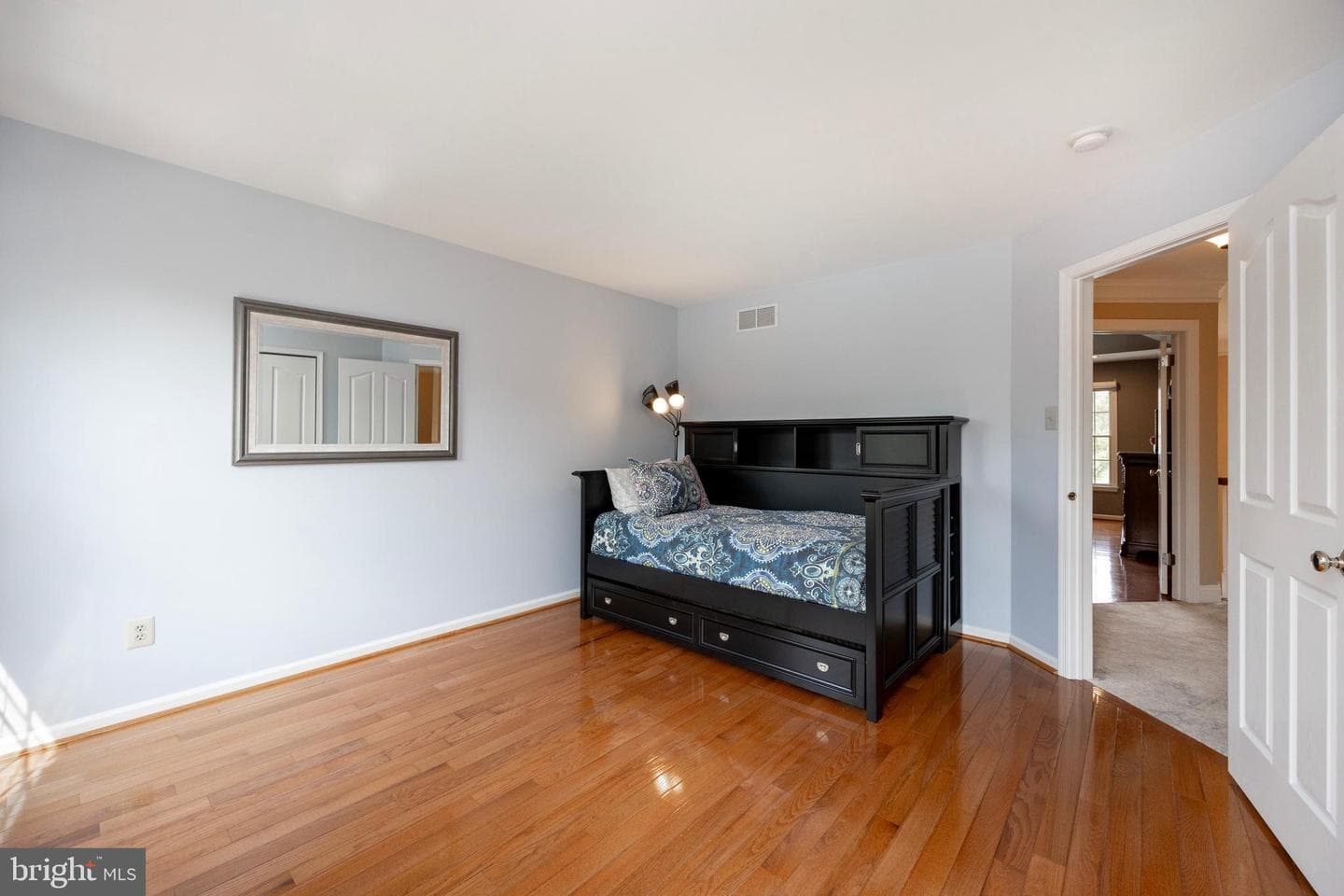 1086 Chelsea Way photo 44