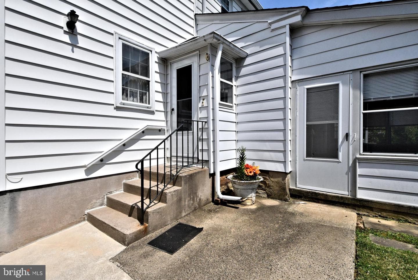 208 Quigley Avenue photo 58