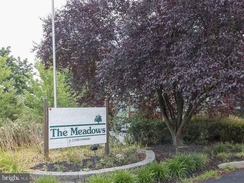 104 Meadowview Lane #104