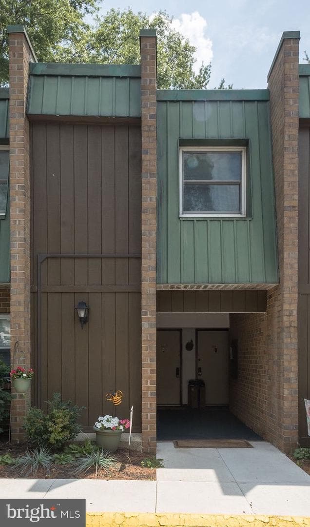 104 Meadowview Lane #104 photo 2
