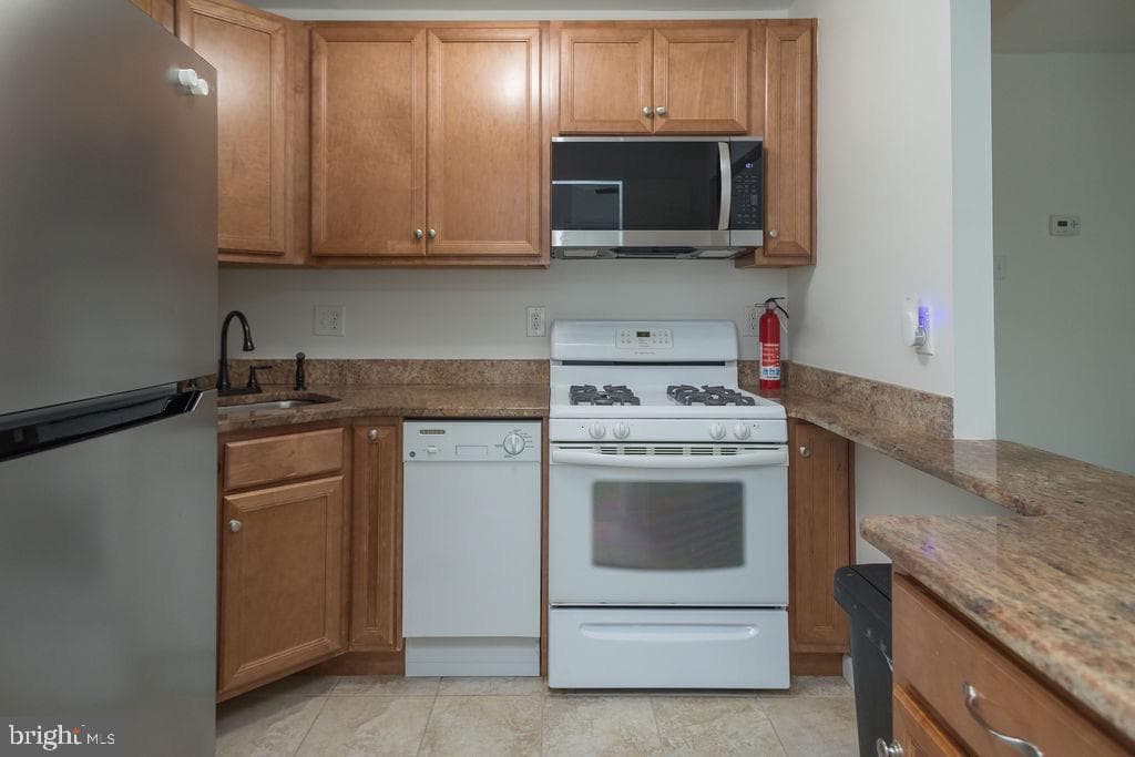 104 Meadowview Lane #104 photo 7