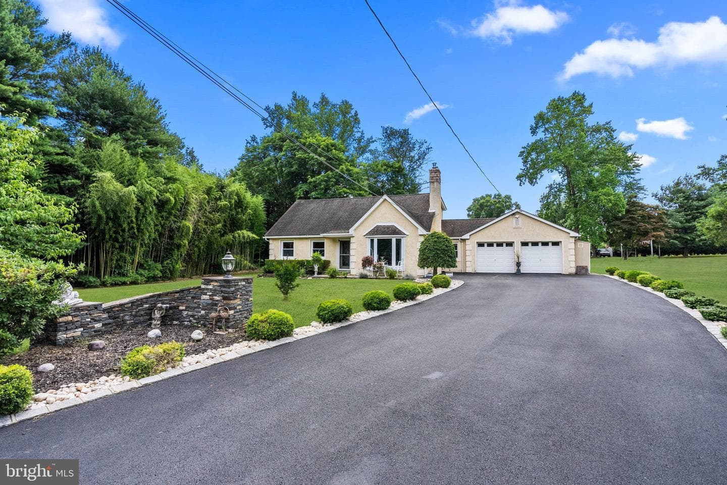 612 Pinney Road photo 2