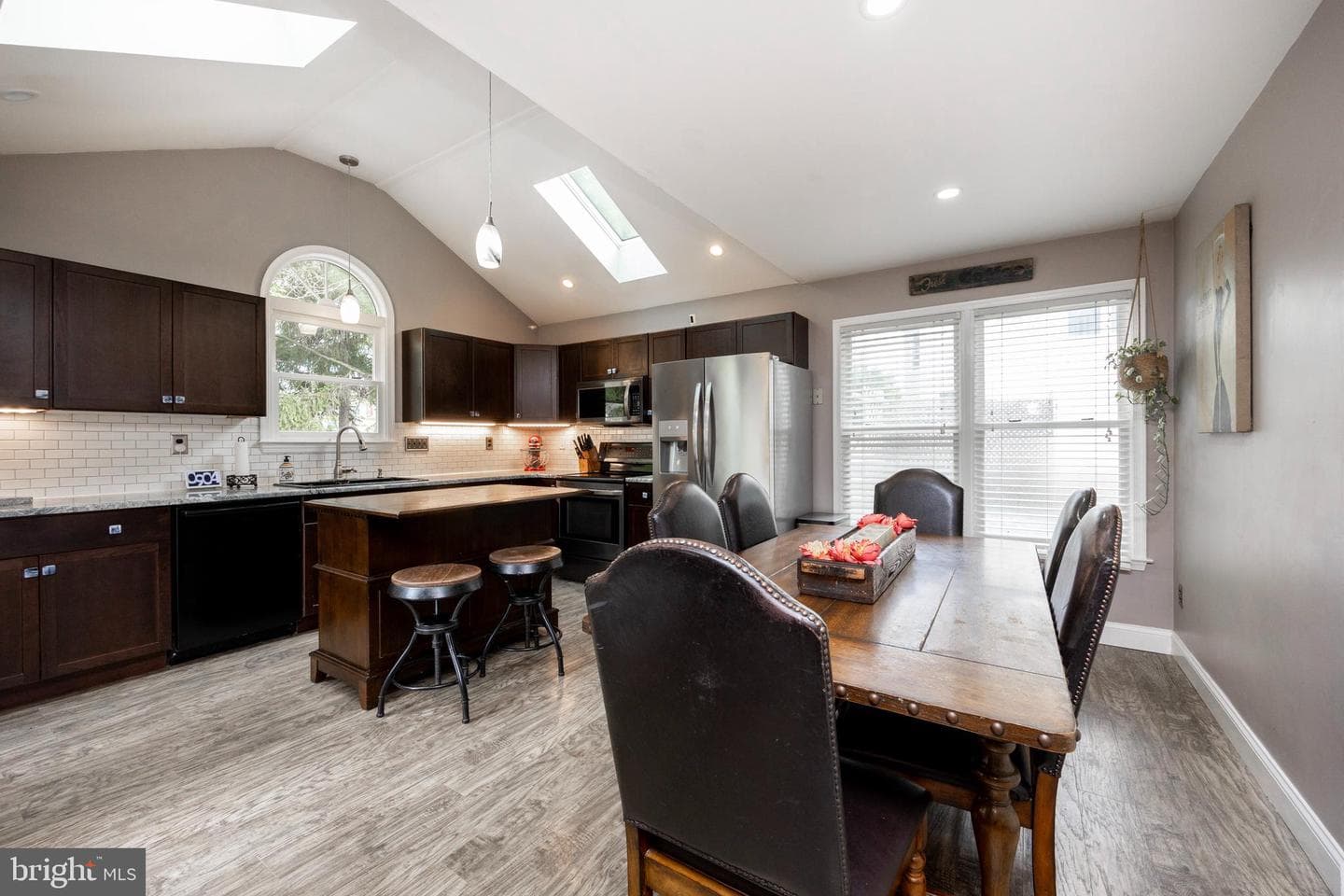 142 Abbey Drive photo 11