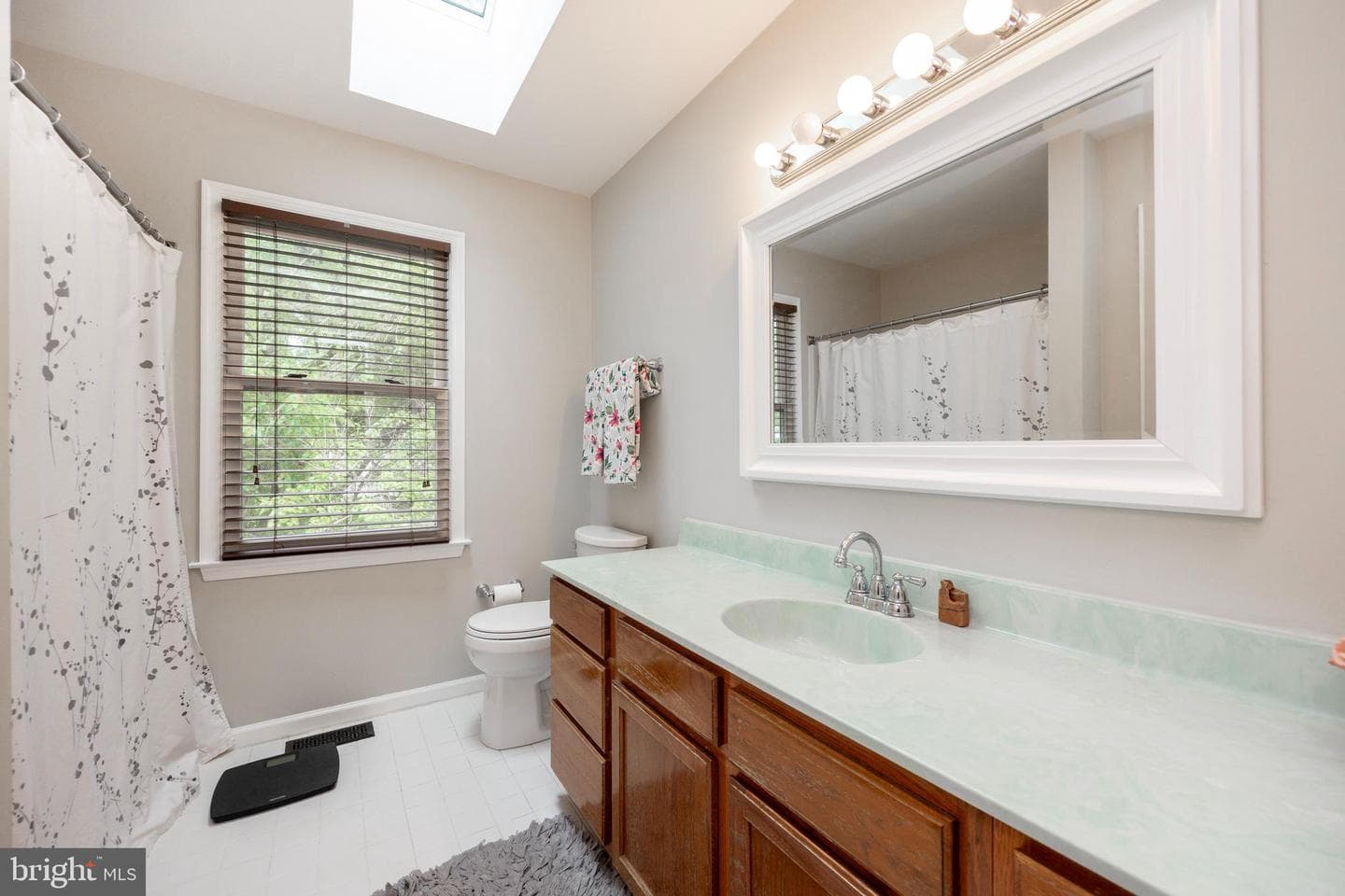142 Abbey Drive photo 25