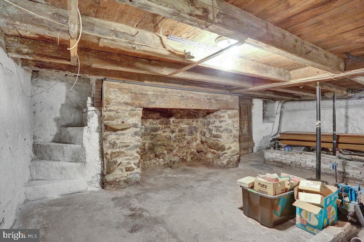 1050 Grosser Road photo 48