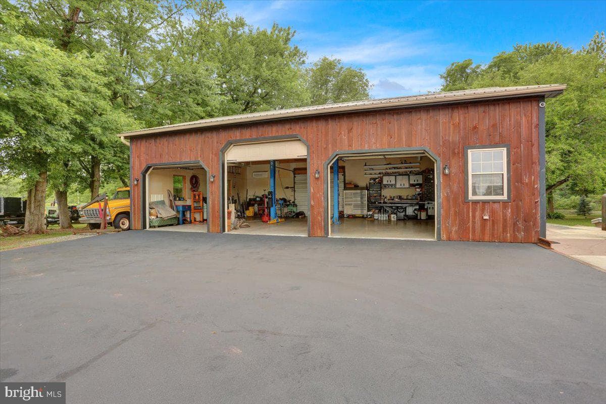 1050 Grosser Road photo 49