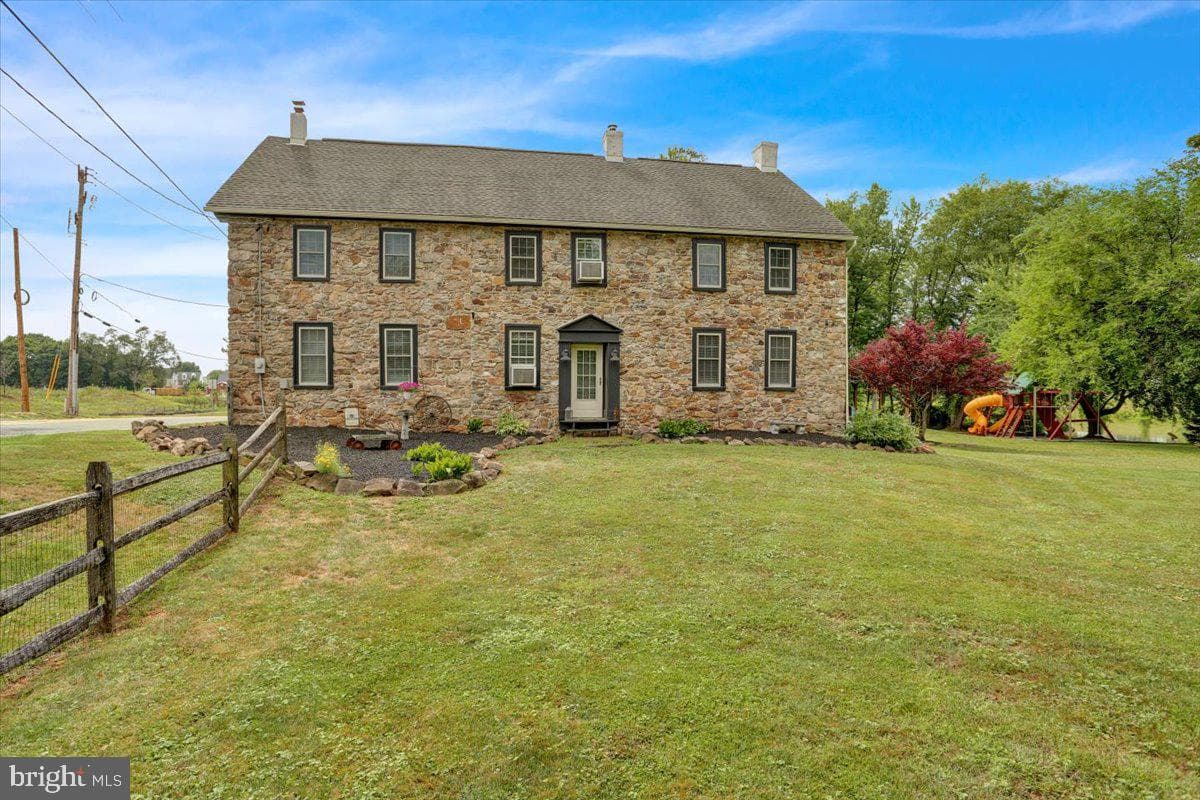 1050 Grosser Road photo 7