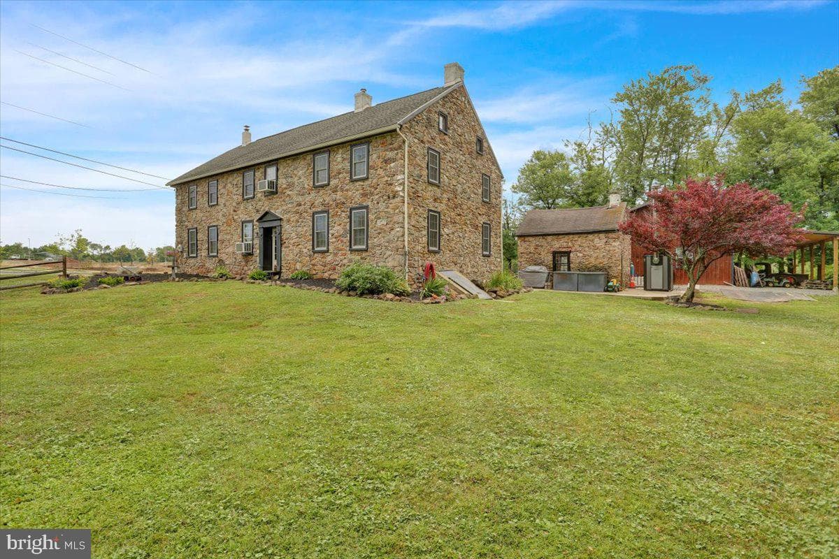 1050 Grosser Road photo 9
