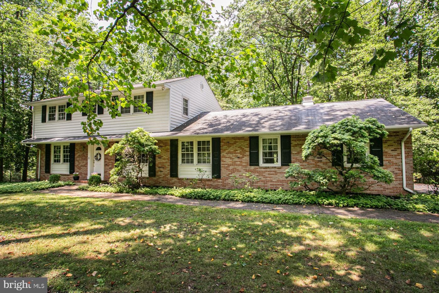 2211 Oak Terrace photo 3