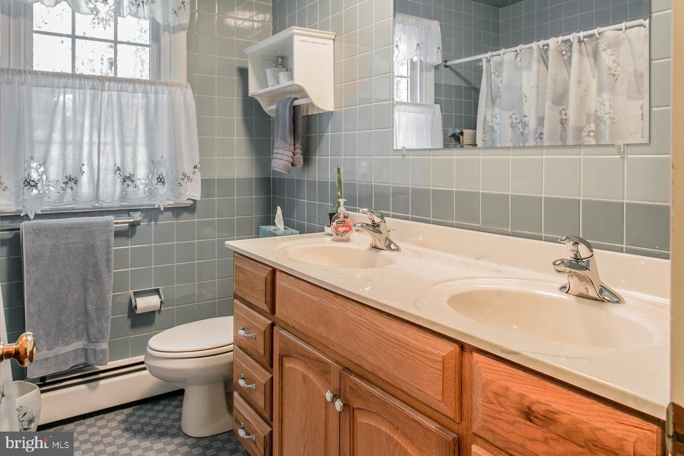 2211 Oak Terrace photo 37