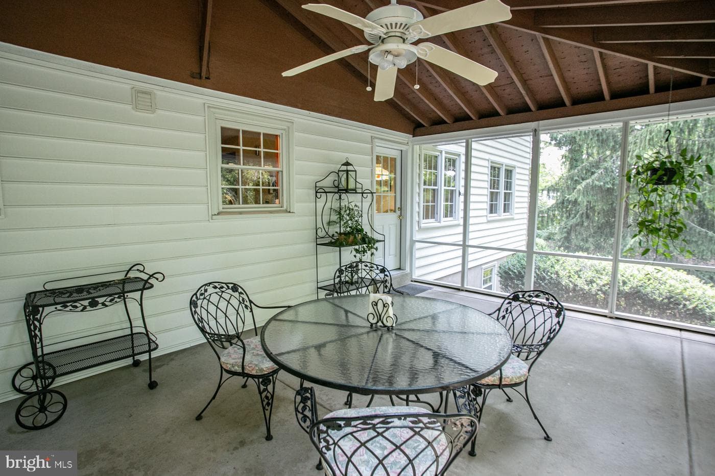 2211 Oak Terrace photo 38