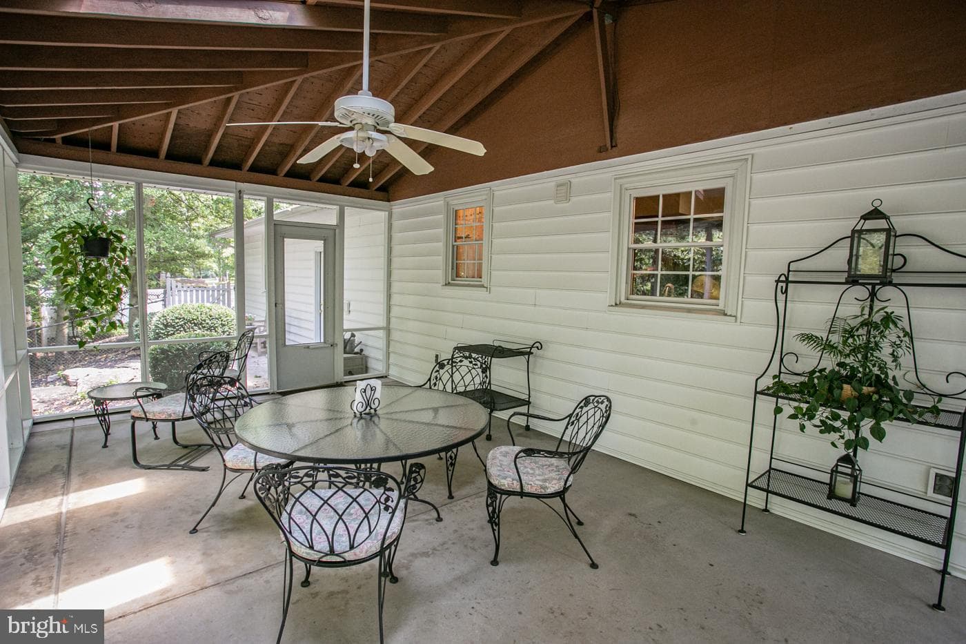 2211 Oak Terrace photo 40