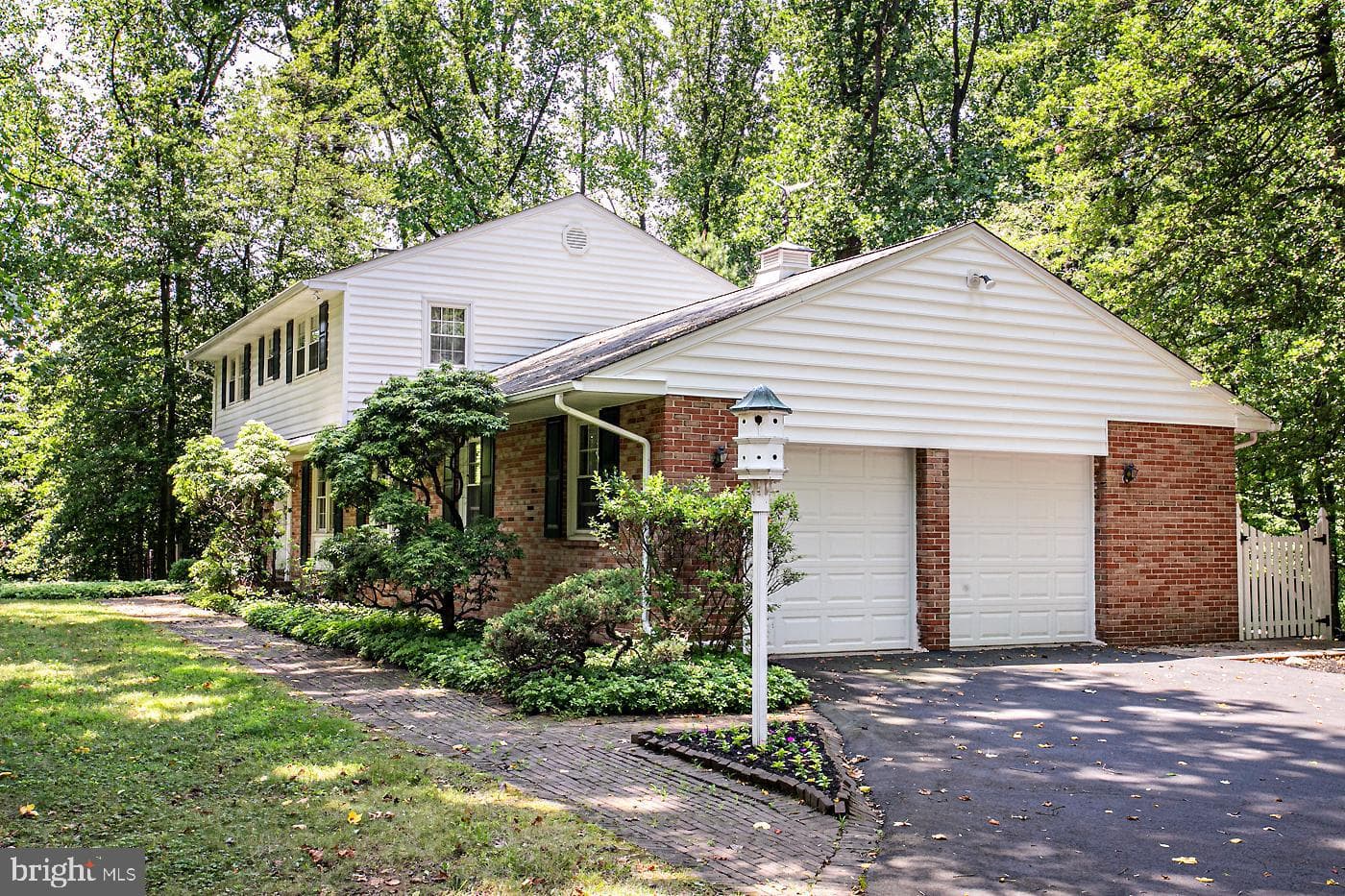 2211 Oak Terrace photo 6