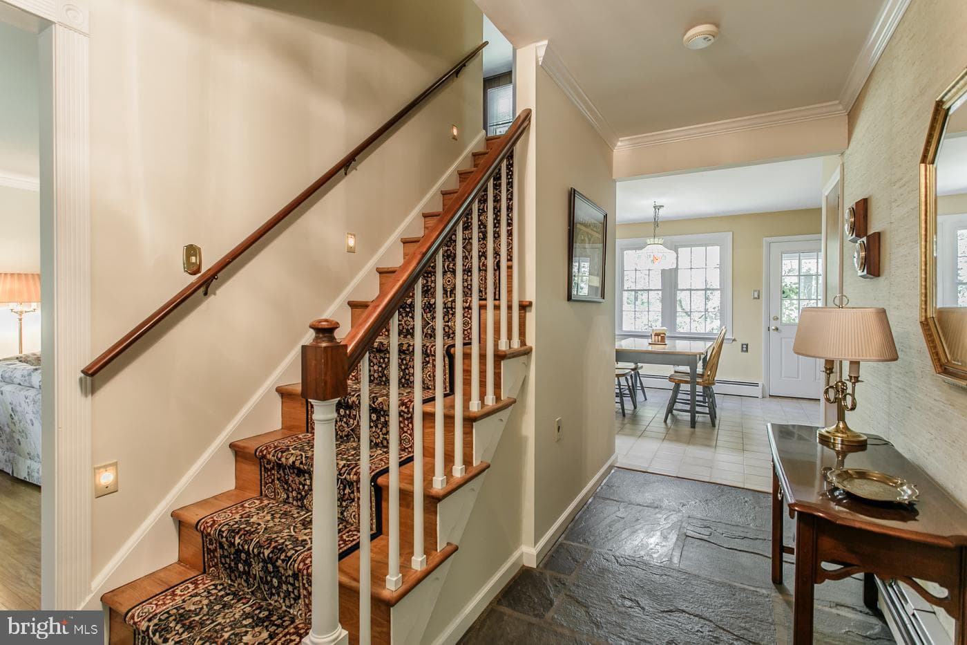 2211 Oak Terrace photo 9