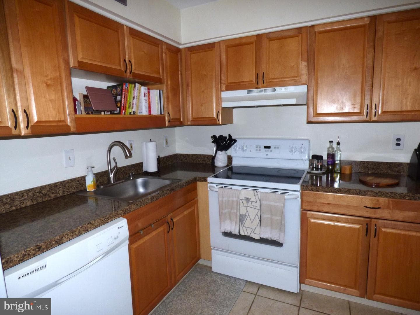 109 Whitpain Hills photo 10