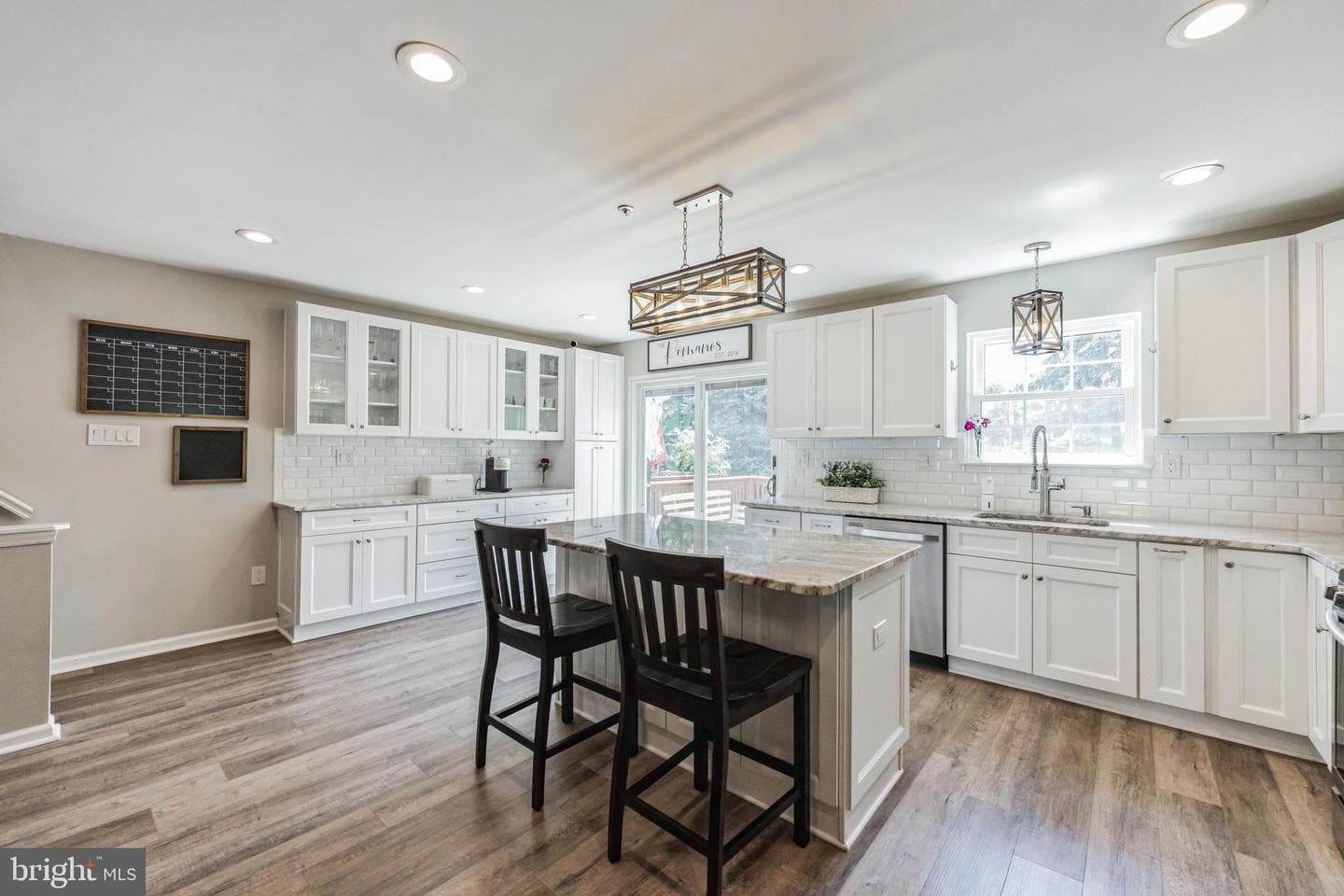 515 Williamsburg Way photo 11
